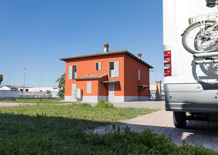 Il Nido Parcheggio Privato Cortile